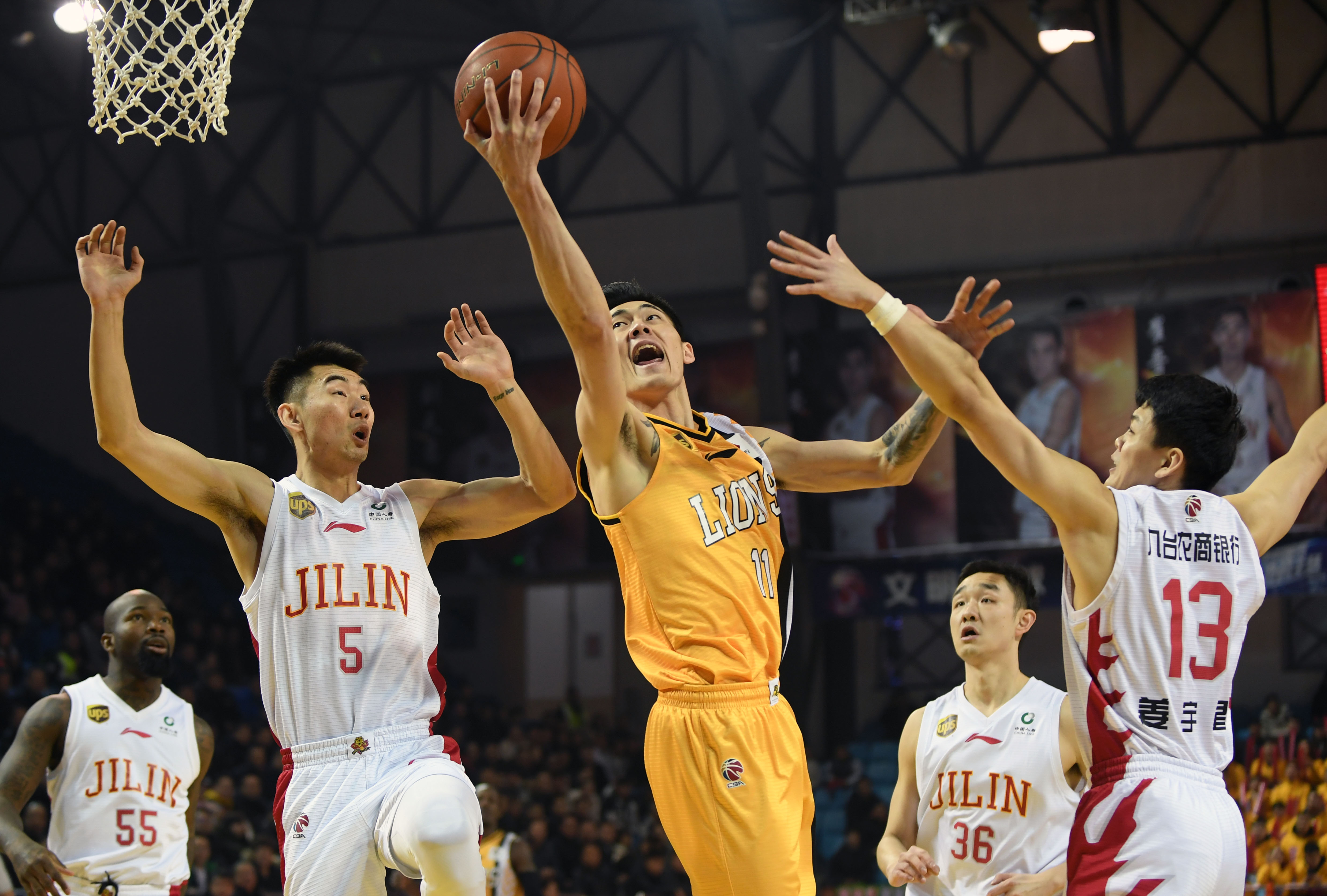 多不必要的 多不必要的