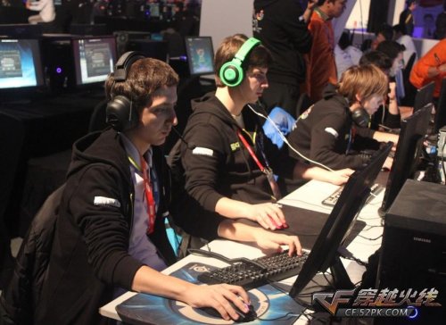 人振奋的成 人振奋的成