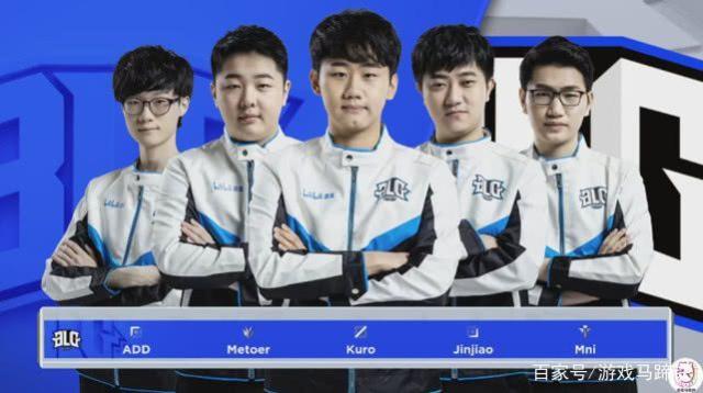 人参与滑雪 人参与滑雪