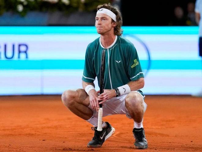 的悬念与变 的悬念与变